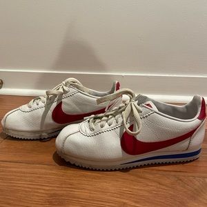 Nike Cortez size 4